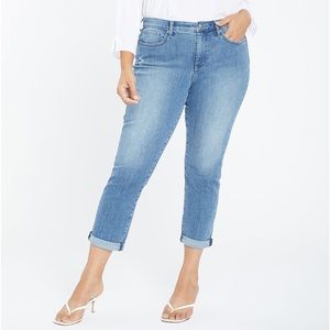 NYDJ Plus Margot Girlfriend Jeans In‎ Lunar Size 22W